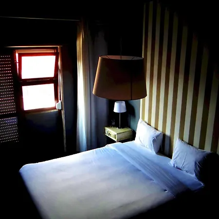 Wallis Sao Bento Lisbon